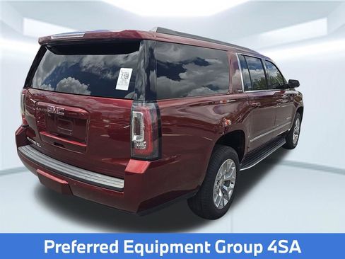 Used 2020 GMC Yukon XL SLT w/ Premium Edition RWD image 2