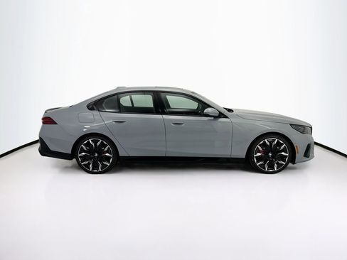 New 2026 BMW 540i xDrive w/ M Sport Package AWD/4WD image 4