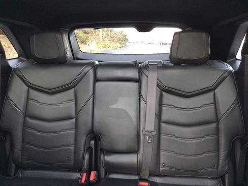 Used 2017 Cadillac XT5 Platinum image 24