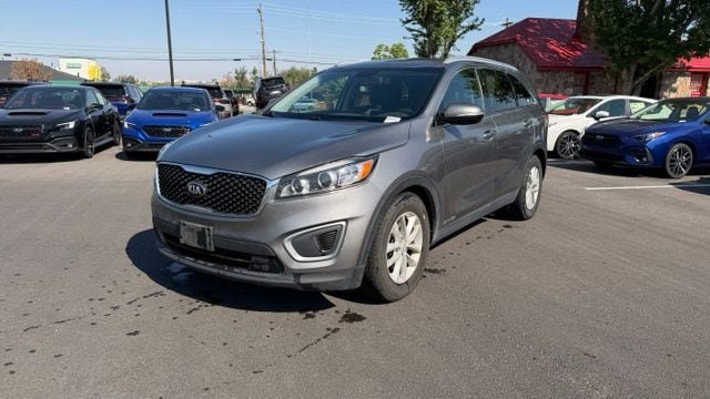Used 2016 Kia Sorento LX AWD/4WD image 6