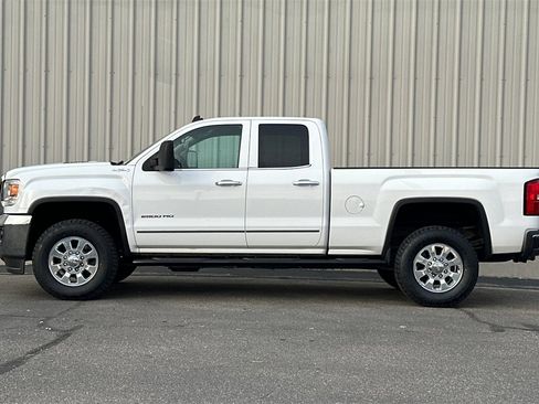 Used 2015 GMC Sierra 2500 SLT w/ Driver Alert Package image 8
