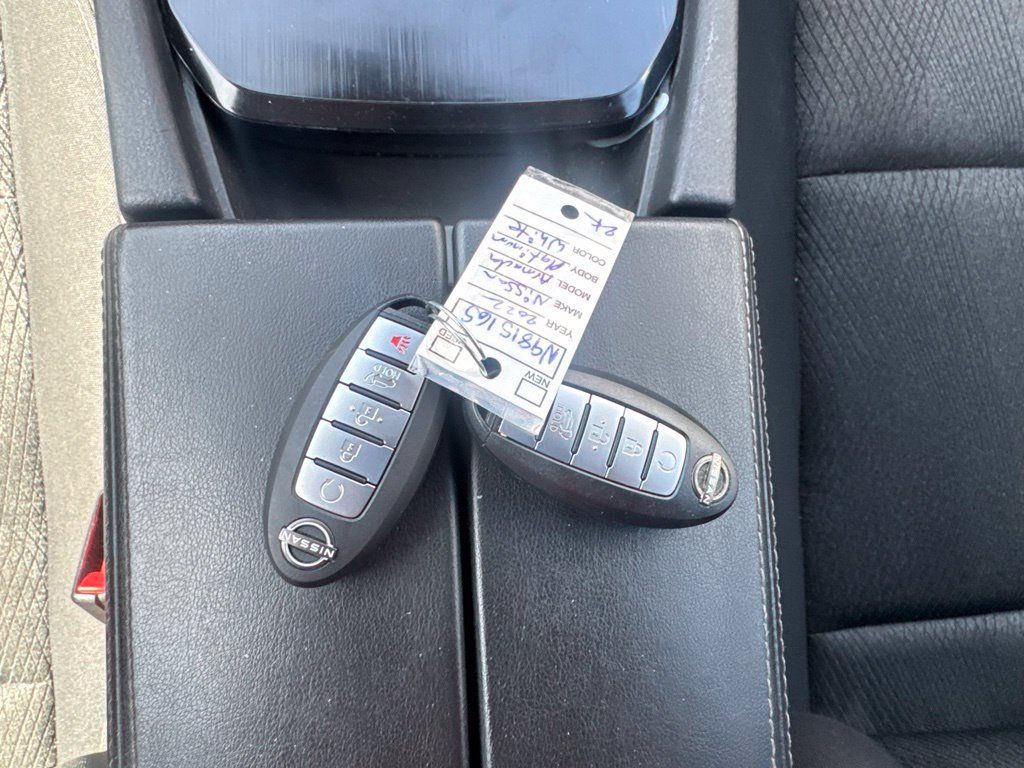 Used 2024 Nissan Rogue SV FWD image 17