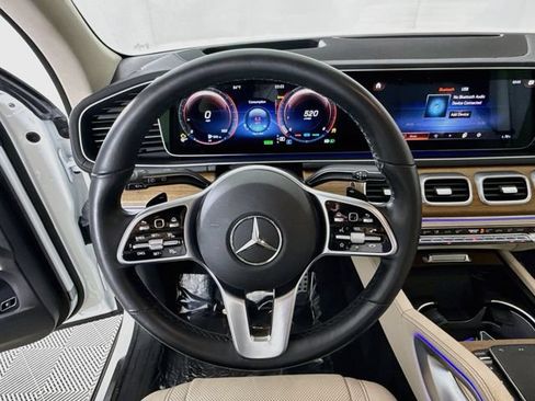 Used 2023 Mercedes-Benz GLS 450 4MATIC image 11