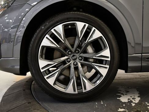 New 2026 Audi Q8 Premium Plus image 13