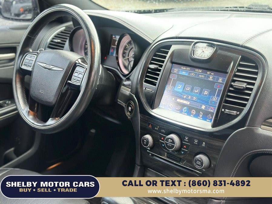 Used 2014 Chrysler 300 C AWD/4WD image 14