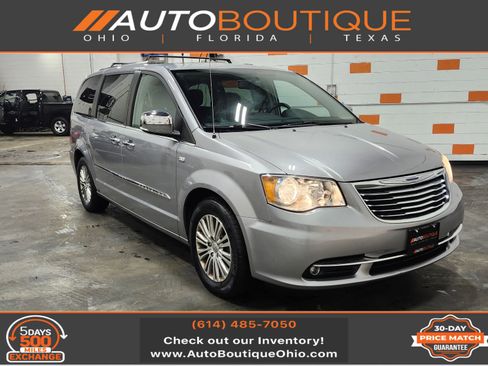 Used 2014 Chrysler Town & Country Touring-L image 1