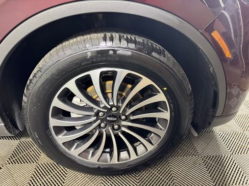 Certified 2022 Lincoln Aviator Reserve w/ Elements Package Plus AWD/4WD image 12