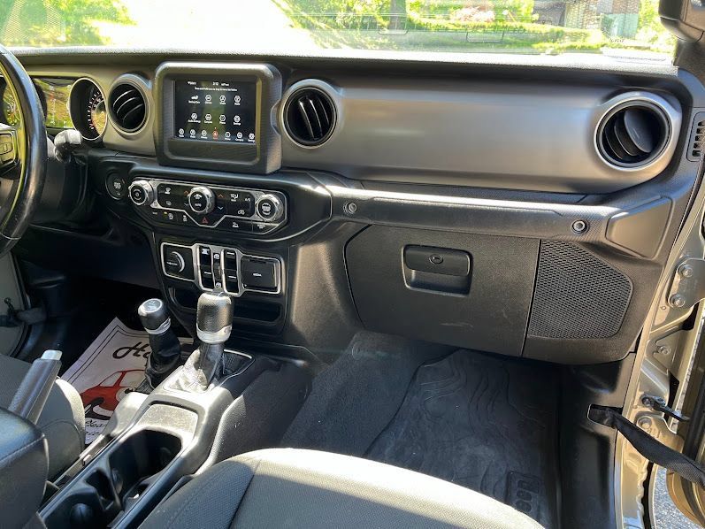 Used 2020 Jeep Gladiator Sport w/ Quick Order Package 24S AWD/4WD image 36