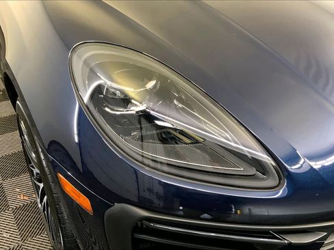 Used 2022 Porsche Macan S image 12