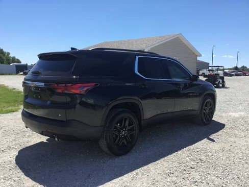 Used 2023 Chevrolet Traverse LT FWD image 3