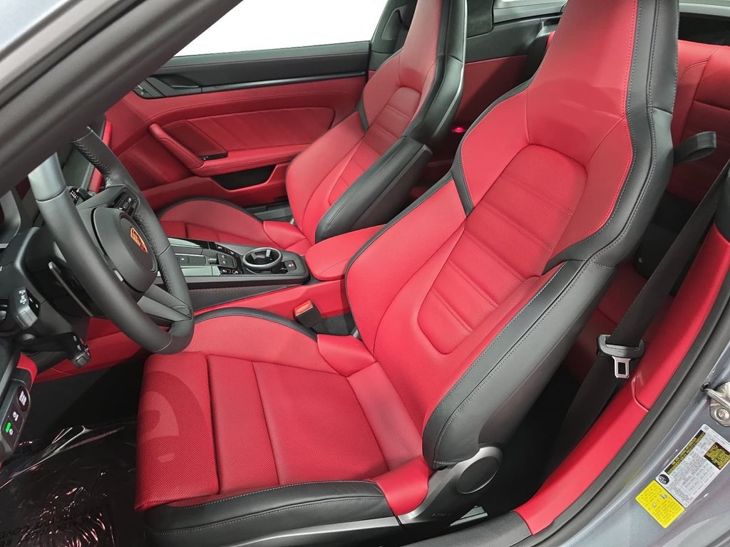Certified 2026 Porsche 911 Targa 4 GTS AWD/4WD image 5