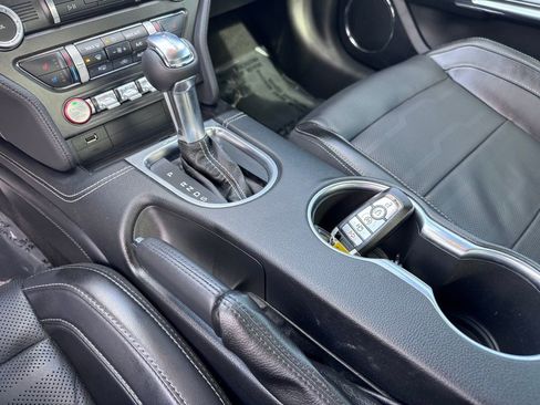 Used 2020 Ford Mustang GT Premium w/ Equipment Group 401A RWD image 34