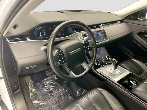 Used 2020 Land Rover Range Rover Evoque SE image 7