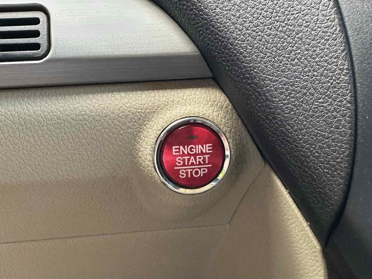 Used 2017 Acura RDX w/ Advance Package FWD image 37