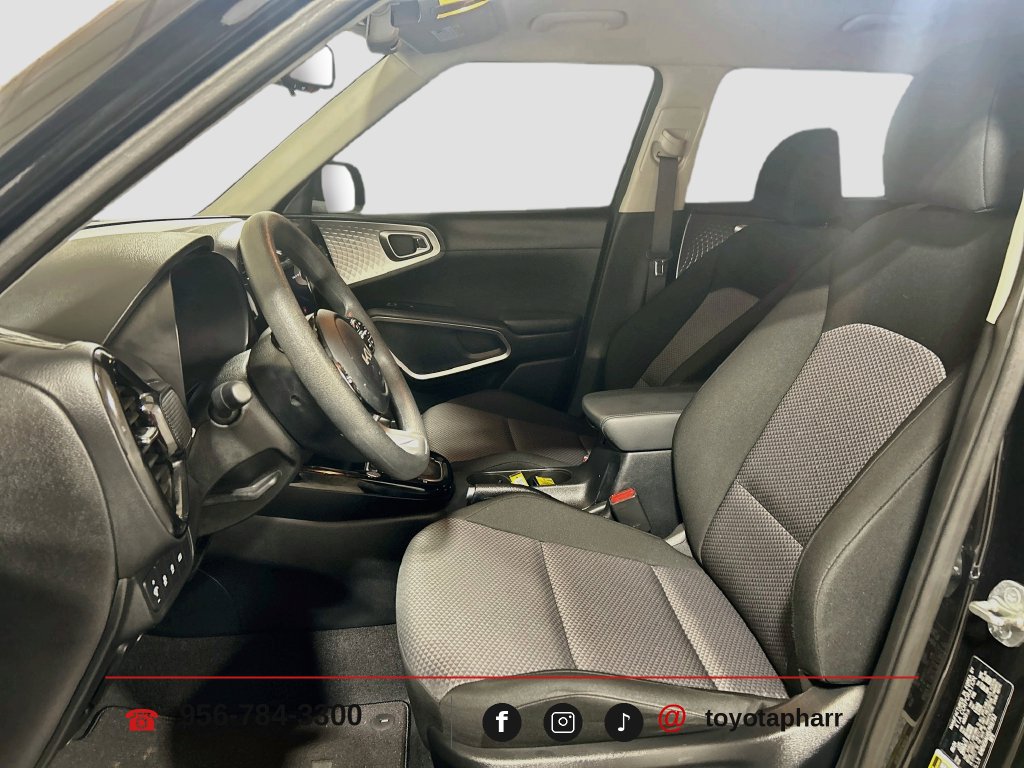 Used 2025 Kia Soul S FWD image 19