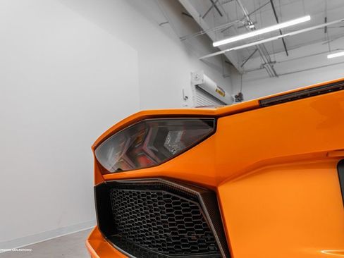 Used 2014 Lamborghini Aventador LP 700-4 image 16