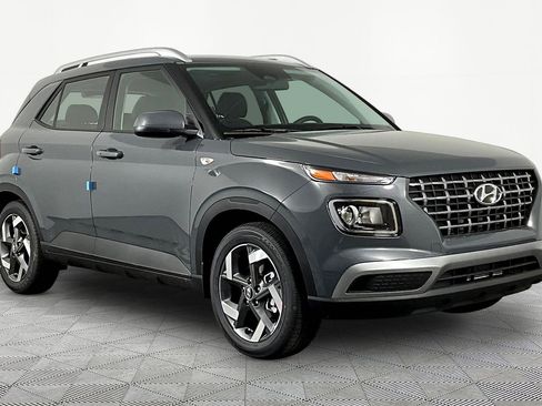New 2026 Hyundai Venue SEL FWD image 3