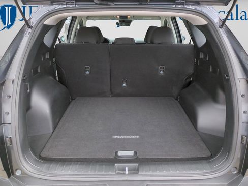 Certified 2024 Hyundai Tucson SE image 22