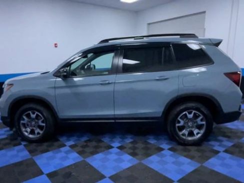 Certified 2023 Honda Passport TrailSport image 5