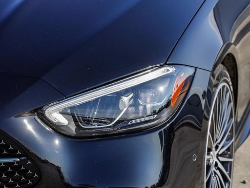 Used 2022 Mercedes-Benz C 300 Sedan image 5