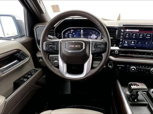 Used 2026 GMC Sierra 1500 SLT w/ SLT Premium Package AWD/4WD image 4