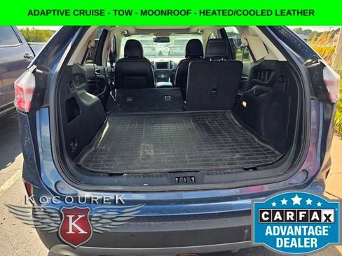 Used 2019 Ford Edge Titanium w/ Equipment Group 301A AWD/4WD image 2