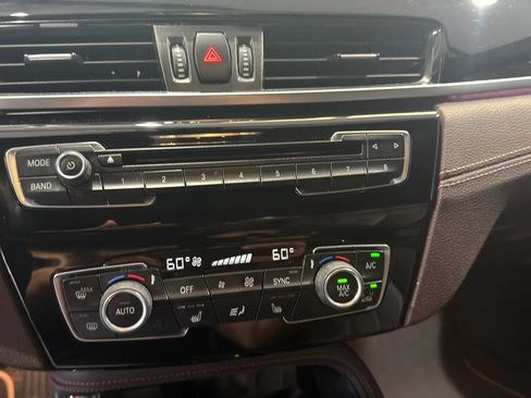 Used 2018 BMW X2 sDrive28i FWD image 16