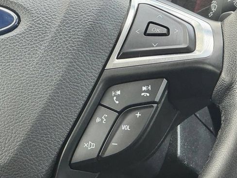 Used 2019 Ford Fusion SEL FWD image 14
