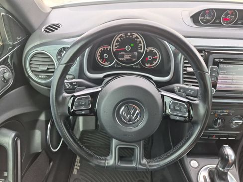 Used 2013 Volkswagen Beetle Turbo FWD image 23