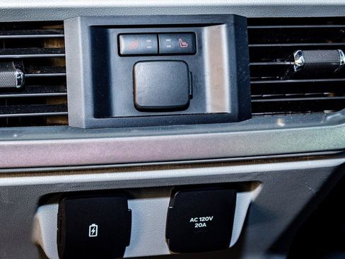 Used 2023 Ford F150 Limited image 20