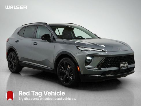 Used 2025 Buick Envision Sport Touring image 7