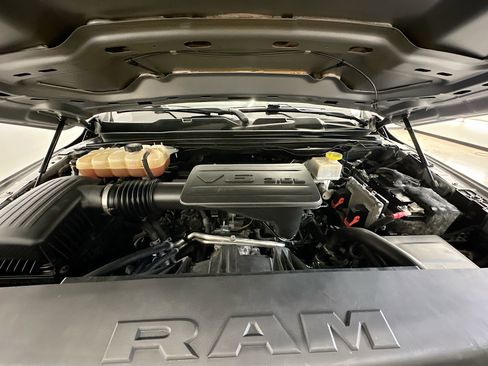 Used 2020 RAM 1500 Big Horn AWD/4WD image 33