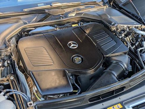 Used 2025 Mercedes-Benz C 300 Sedan image 23