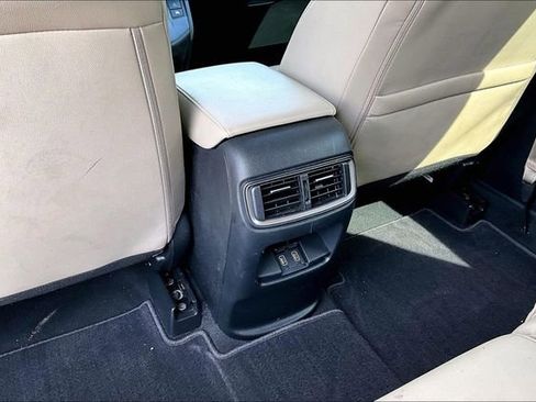 Used 2022 Honda CR-V Touring image 32