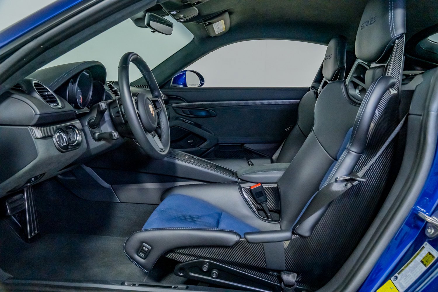 Used 2024 Porsche 718 Cayman GT4 RS RWD image 17