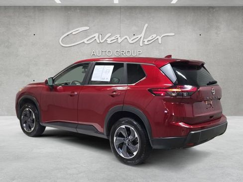 Certified 2025 Nissan Rogue SV FWD image 14