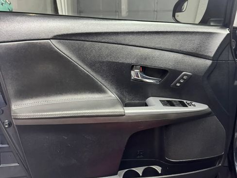 Used 2015 Toyota Venza XLE FWD image 12