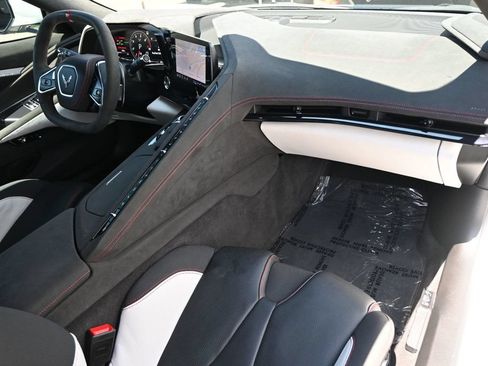Used 2023 Chevrolet Corvette Stingray Premium Cpe w/ Z51 Performance Package RWD image 13