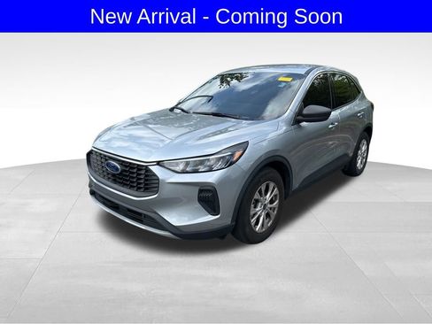 Used 2023 Ford Escape Active w/ Tech Pack #1 image 2