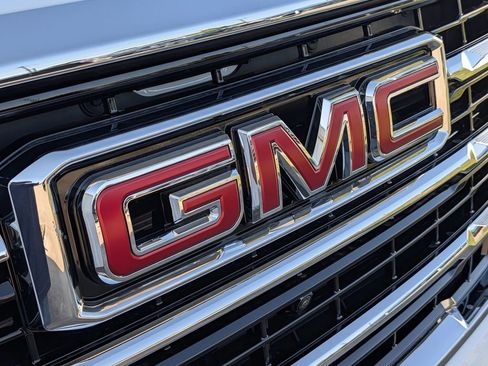 New 2026 GMC Yukon Elevation w/ Elevation Premium Package AWD/4WD image 38