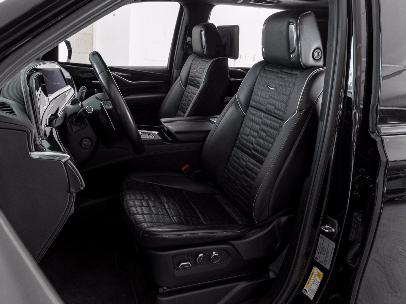 Used 2023 Cadillac Escalade V AWD/4WD image 10