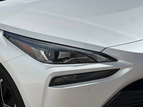 New 2026 Toyota Mirai RWD image 10