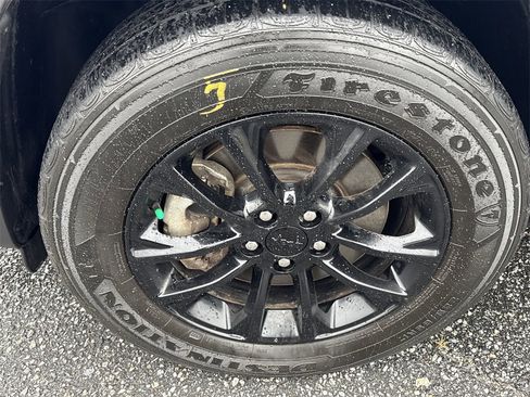 Used 2023 Jeep Cherokee Altitude Lux image 14