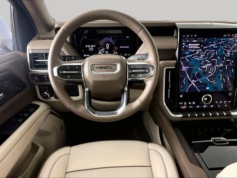 Used 2026 GMC Yukon Denali w/ Sun & Power Step Package AWD/4WD image 7