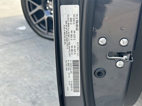 Used 2018 Dodge Challenger R/T Scat Pack w/ Leather Interior Group image 34