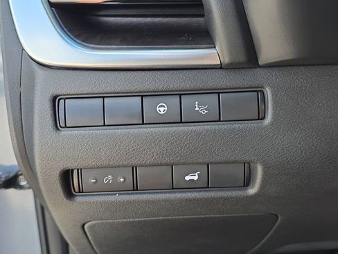 Certified 2021 Nissan Rogue Platinum image 28