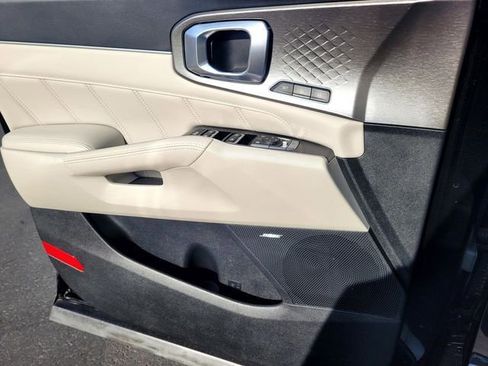 Used 2023 Kia Sorento SX Prestige w/ Panoramic Sunroof Package image 20