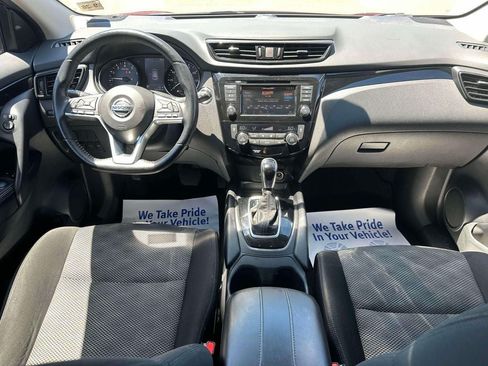Used 2021 Nissan Rogue Sport SV AWD/4WD image 13