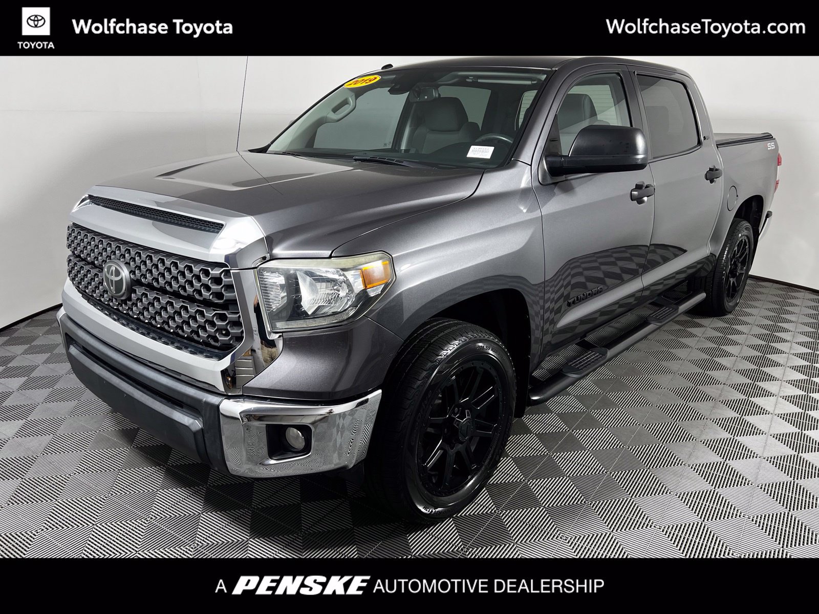 Used 2019 Toyota Tundra SR5 w/ SR5 Upgrade Package RWD image 1