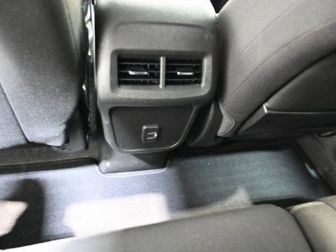 Used 2022 GMC Terrain SLE w/ Driver Convenience Package image 25